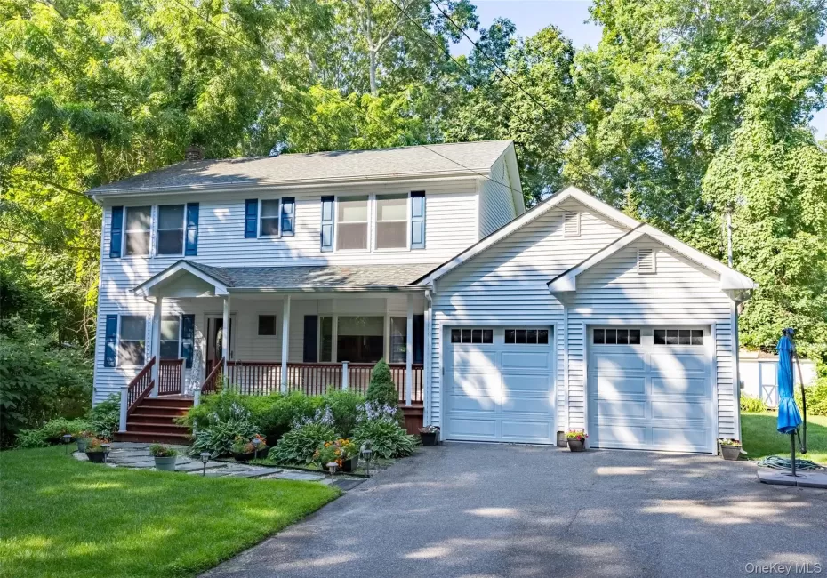 141 Fire Lane, Riverhead, NY, 4 Bedrooms Bedrooms, 9 Rooms Rooms,2 BathroomsBathrooms,Residential,For Rent,Fire,0,1034015 141 Fire Lane, Riverhead, NY, 4 Bedrooms Bedrooms, 9 Rooms Rooms,2 BathroomsBathrooms,Residential,For Rent,Fire,0,1034015