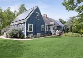 9 Aberdeen Lane, Southampton, NY, 3 Bedrooms Bedrooms, 9 Rooms Rooms,3 BathroomsBathrooms,Residential,For Rent,Aberdeen,0,1033910 9 Aberdeen Lane, Southampton, NY, 3 Bedrooms Bedrooms, 9 Rooms Rooms,3 BathroomsBathrooms,Residential,For Rent,Aberdeen,0,1033910
