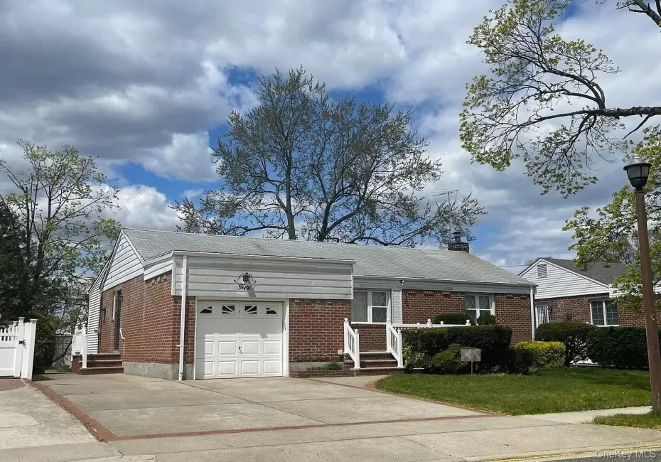 50 Buffalo Street, Hempstead, NY, 3 Bedrooms Bedrooms, 7 Rooms Rooms,2 BathroomsBathrooms,Residential,For Rent,Buffalo,0,1034089 50 Buffalo Street, Hempstead, NY, 3 Bedrooms Bedrooms, 7 Rooms Rooms,2 BathroomsBathrooms,Residential,For Rent,Buffalo,0,1034089