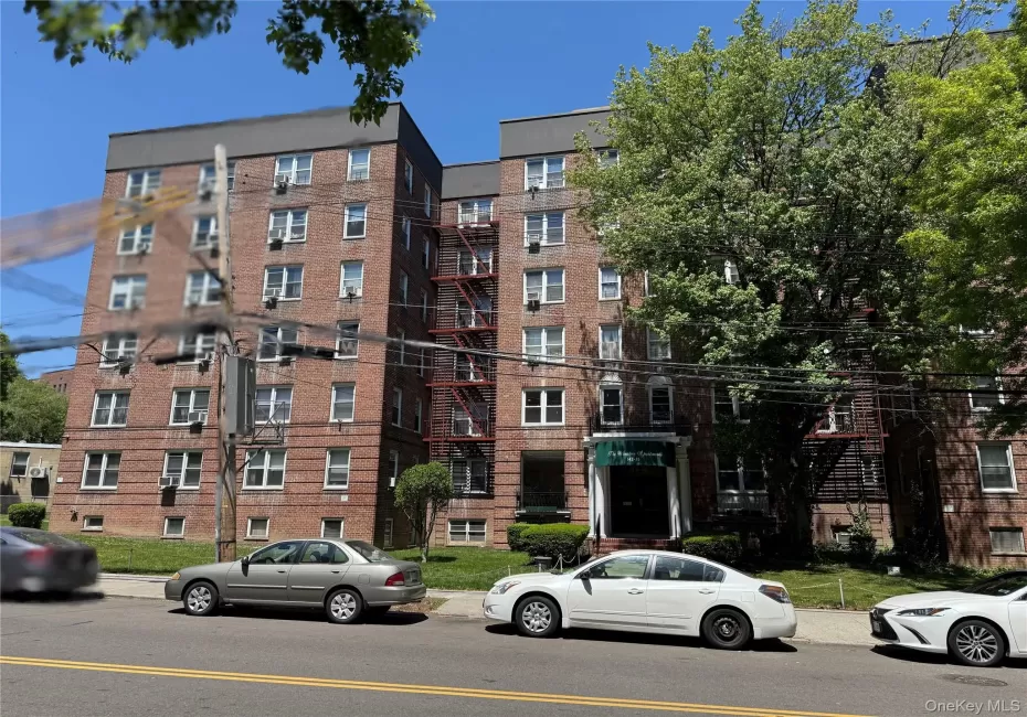 14235 84th Drive, New York, NY, 2 Bedrooms Bedrooms, 4 Rooms Rooms,1 BathroomBathrooms,Residential Lease,For Rent,84th,0,991994 14235 84th Drive, New York, NY, 2 Bedrooms Bedrooms, 4 Rooms Rooms,1 BathroomBathrooms,Residential Lease,For Rent,84th,0,991994