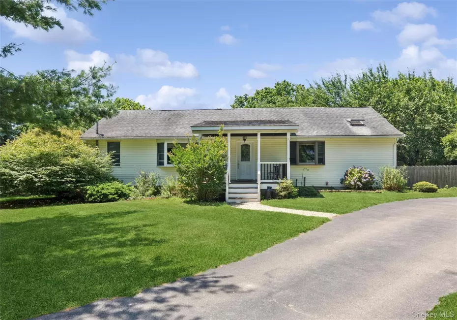 6205 Alvahs Lane, Southold, NY, 3 Bedrooms Bedrooms, 8 Rooms Rooms,2 BathroomsBathrooms,Residential,For Rent,Alvahs,0,956730 6205 Alvahs Lane, Southold, NY, 3 Bedrooms Bedrooms, 8 Rooms Rooms,2 BathroomsBathrooms,Residential,For Rent,Alvahs,0,956730