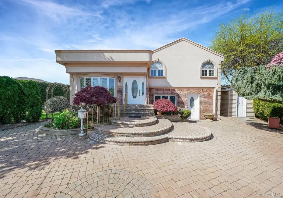 1072 Hicksville Road, Oyster Bay, NY, 3 Bedrooms Bedrooms, 4 Rooms Rooms,2 BathroomsBathrooms,Residential Lease,For Rent,Hicksville,0,1034855 1072 Hicksville Road, Oyster Bay, NY, 3 Bedrooms Bedrooms, 4 Rooms Rooms,2 BathroomsBathrooms,Residential Lease,For Rent,Hicksville,0,1034855