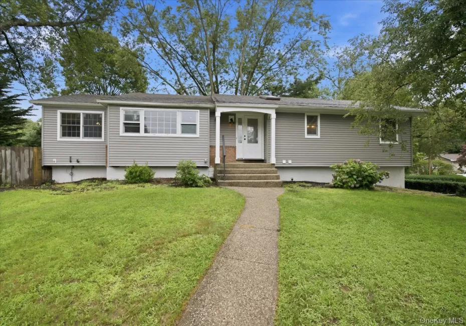 37 Storyland Lane, Brookhaven, NY, 3 Bedrooms Bedrooms, 10 Rooms Rooms,2 BathroomsBathrooms,Residential,For Rent,Storyland,0,1029586 37 Storyland Lane, Brookhaven, NY, 3 Bedrooms Bedrooms, 10 Rooms Rooms,2 BathroomsBathrooms,Residential,For Rent,Storyland,0,1029586