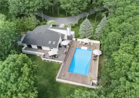 98 Old Farm Road, Southampton, NY, 3 Bedrooms Bedrooms, 9 Rooms Rooms,2 BathroomsBathrooms,Residential,For Rent,Old Farm,0,1032391 98 Old Farm Road, Southampton, NY, 3 Bedrooms Bedrooms, 9 Rooms Rooms,2 BathroomsBathrooms,Residential,For Rent,Old Farm,0,1032391