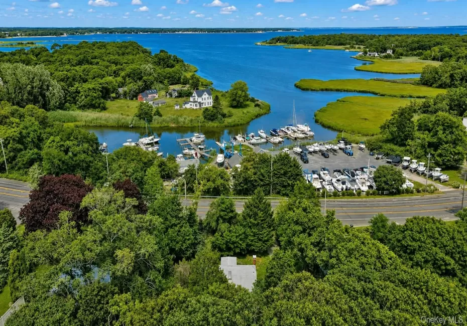 1101 Flanders Road, Southampton, NY, 2 Bedrooms Bedrooms, 6 Rooms Rooms,1 BathroomBathrooms,Residential,For Rent,Flanders,0,1031487 1101 Flanders Road, Southampton, NY, 2 Bedrooms Bedrooms, 6 Rooms Rooms,1 BathroomBathrooms,Residential,For Rent,Flanders,0,1031487