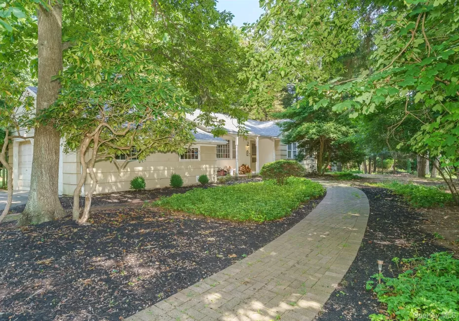 16 Landing Meadow Road, Smithtown, NY, 3 Bedrooms Bedrooms, 8 Rooms Rooms,2 BathroomsBathrooms,Residential,For Rent,Landing Meadow,0,1031558 16 Landing Meadow Road, Smithtown, NY, 3 Bedrooms Bedrooms, 8 Rooms Rooms,2 BathroomsBathrooms,Residential,For Rent,Landing Meadow,0,1031558