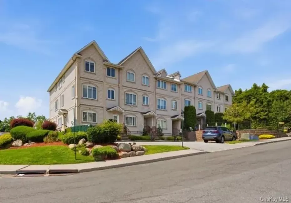 1 Butterman Place, Ramapo, NY, 7 Bedrooms Bedrooms, 14 Rooms Rooms,3 BathroomsBathrooms,Residential,For Rent,Butterman,0,1031689 1 Butterman Place, Ramapo, NY, 7 Bedrooms Bedrooms, 14 Rooms Rooms,3 BathroomsBathrooms,Residential,For Rent,Butterman,0,1031689