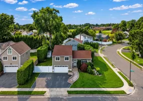 5 Cranberry Lane, Oyster Bay, NY, 3 Bedrooms Bedrooms, 8 Rooms Rooms,3 BathroomsBathrooms,Residential,For Rent,Cranberry,0,1034017 5 Cranberry Lane, Oyster Bay, NY, 3 Bedrooms Bedrooms, 8 Rooms Rooms,3 BathroomsBathrooms,Residential,For Rent,Cranberry,0,1034017