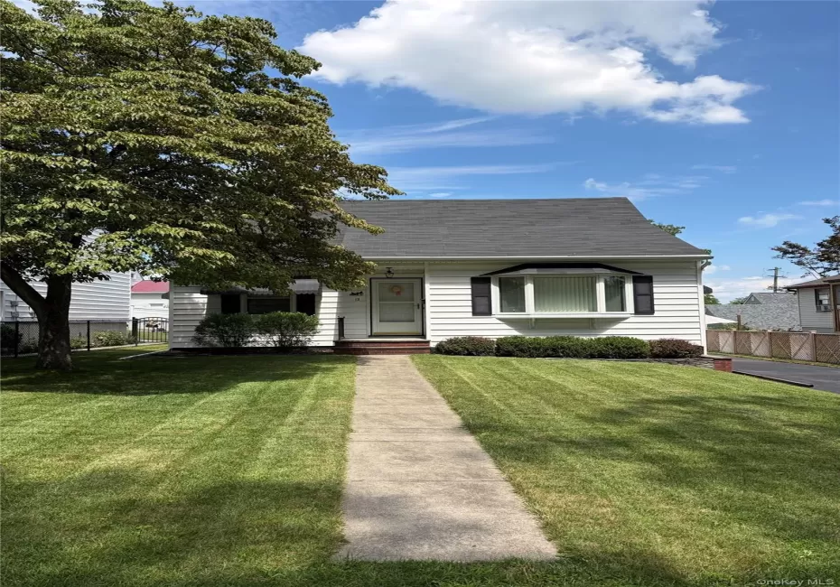 12 Randall Terrace, Middletown, NY, 4 Bedrooms Bedrooms, 6 Rooms Rooms,1 BathroomBathrooms,Residential,For Rent,Randall,0,1034044 12 Randall Terrace, Middletown, NY, 4 Bedrooms Bedrooms, 6 Rooms Rooms,1 BathroomBathrooms,Residential,For Rent,Randall,0,1034044