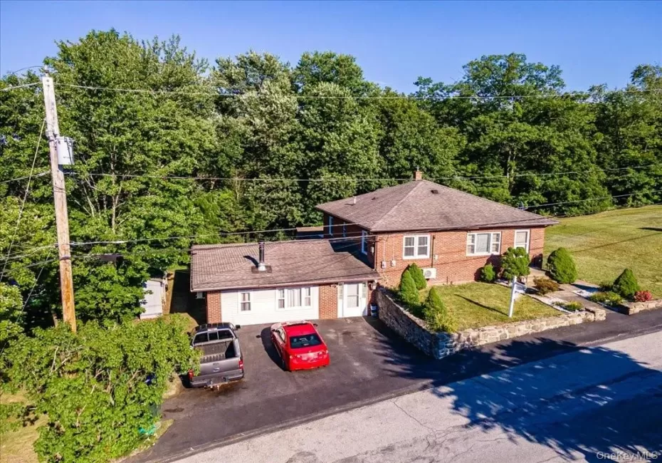 40 Summit Avenue, Newburgh (town), NY, 2 Bedrooms Bedrooms, 6 Rooms Rooms,1 BathroomBathrooms,Residential Lease,For Rent,Summit,0,1034078 40 Summit Avenue, Newburgh (town), NY, 2 Bedrooms Bedrooms, 6 Rooms Rooms,1 BathroomBathrooms,Residential Lease,For Rent,Summit,0,1034078