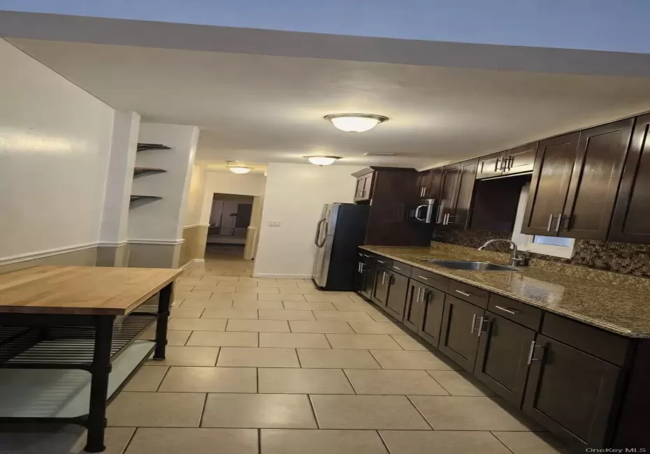 688 230th Street, New York, NY, 4 Bedrooms Bedrooms, 6 Rooms Rooms,1 BathroomBathrooms,Residential Lease,For Rent,230th,0,1033404 688 230th Street, New York, NY, 4 Bedrooms Bedrooms, 6 Rooms Rooms,1 BathroomBathrooms,Residential Lease,For Rent,230th,0,1033404