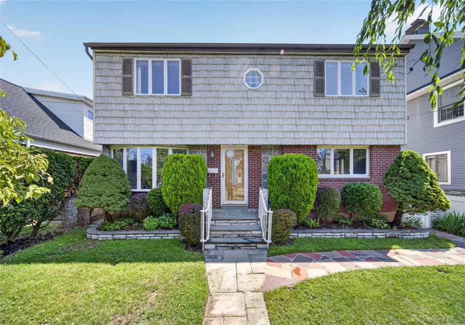 612 Marcellus Road, North Hempstead, NY, 5 Bedrooms Bedrooms, 10 Rooms Rooms,3 BathroomsBathrooms,Residential,For Rent,Marcellus,0,1034664 612 Marcellus Road, North Hempstead, NY, 5 Bedrooms Bedrooms, 10 Rooms Rooms,3 BathroomsBathrooms,Residential,For Rent,Marcellus,0,1034664