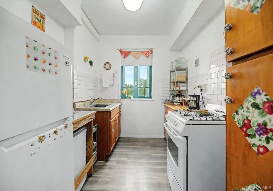 1705 Purdy Street, New York, NY, 1 Bedroom Bedrooms, 3 Rooms Rooms,1 BathroomBathrooms,Residential,For Rent,Purdy,0,1034471 1705 Purdy Street, New York, NY, 1 Bedroom Bedrooms, 3 Rooms Rooms,1 BathroomBathrooms,Residential,For Rent,Purdy,0,1034471