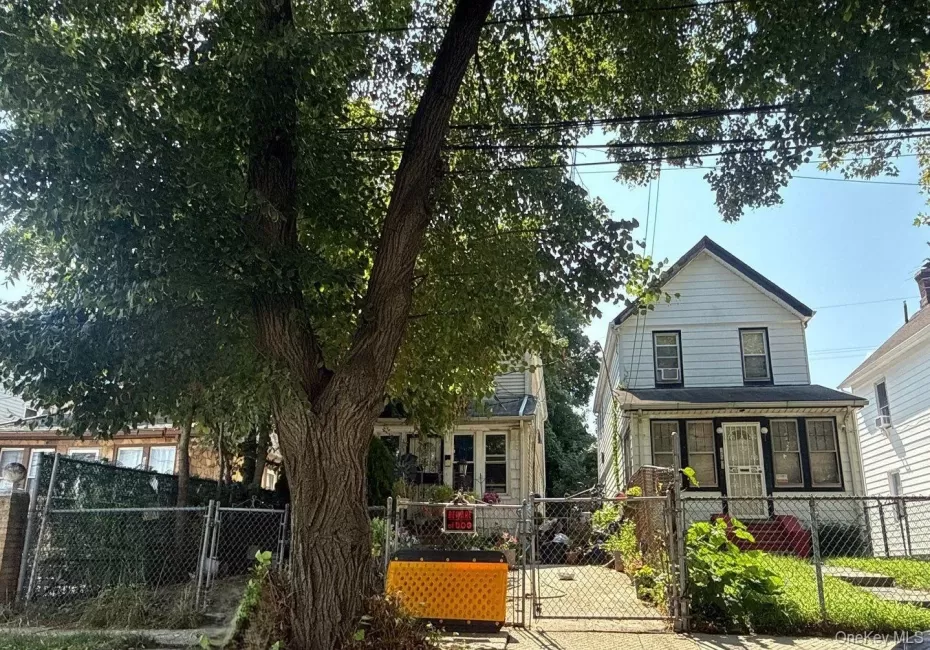 195-10 Sagamore Avenue, New York, NY, 3 Bedrooms Bedrooms, 6 Rooms Rooms,1 BathroomBathrooms,Residential,For Rent,Sagamore,0,1034606 195-10 Sagamore Avenue, New York, NY, 3 Bedrooms Bedrooms, 6 Rooms Rooms,1 BathroomBathrooms,Residential,For Rent,Sagamore,0,1034606