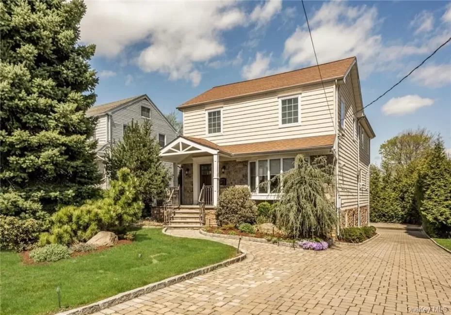 47 Highland Avenue, Eastchester, NY, 4 Bedrooms Bedrooms, 7 Rooms Rooms,4 BathroomsBathrooms,Residential Lease,For Rent,Highland,0,1034525 47 Highland Avenue, Eastchester, NY, 4 Bedrooms Bedrooms, 7 Rooms Rooms,4 BathroomsBathrooms,Residential Lease,For Rent,Highland,0,1034525