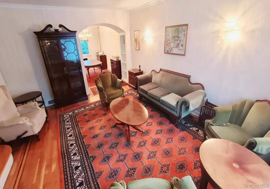105-39 65th Road, New York, NY, 4 Bedrooms Bedrooms, 6 Rooms Rooms,2 BathroomsBathrooms,Residential Lease,For Rent,65th,0,1033997 105-39 65th Road, New York, NY, 4 Bedrooms Bedrooms, 6 Rooms Rooms,2 BathroomsBathrooms,Residential Lease,For Rent,65th,0,1033997