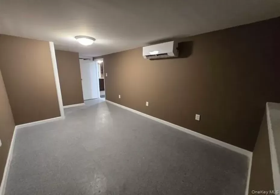 101 Weaver Road, Islip, NY, 1 Bedroom Bedrooms, 4 Rooms Rooms,1 BathroomBathrooms,Residential Lease,For Rent,Weaver,0,1034989 101 Weaver Road, Islip, NY, 1 Bedroom Bedrooms, 4 Rooms Rooms,1 BathroomBathrooms,Residential Lease,For Rent,Weaver,0,1034989