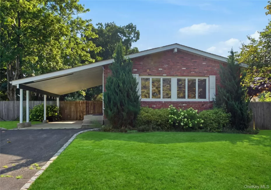 29 Penn Drive, Smithtown, NY, 4 Bedrooms Bedrooms, 6 Rooms Rooms,1 BathroomBathrooms,Residential,For Rent,Penn,0,1034371 29 Penn Drive, Smithtown, NY, 4 Bedrooms Bedrooms, 6 Rooms Rooms,1 BathroomBathrooms,Residential,For Rent,Penn,0,1034371