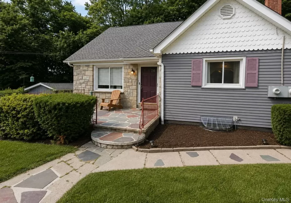 30 Lakeview Terrace, Carmel, NY, 1 Bedroom Bedrooms, 4 Rooms Rooms,1 BathroomBathrooms,Residential Lease,For Rent,Lakeview,0,1034390 30 Lakeview Terrace, Carmel, NY, 1 Bedroom Bedrooms, 4 Rooms Rooms,1 BathroomBathrooms,Residential Lease,For Rent,Lakeview,0,1034390
