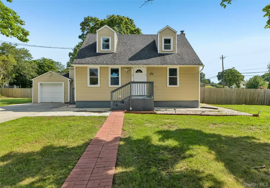 416 Arizona Avenue, Islip, NY, 4 Bedrooms Bedrooms, 19 Rooms Rooms,3 BathroomsBathrooms,Residential,For Rent,Arizona,0,1035035 416 Arizona Avenue, Islip, NY, 4 Bedrooms Bedrooms, 19 Rooms Rooms,3 BathroomsBathrooms,Residential,For Rent,Arizona,0,1035035