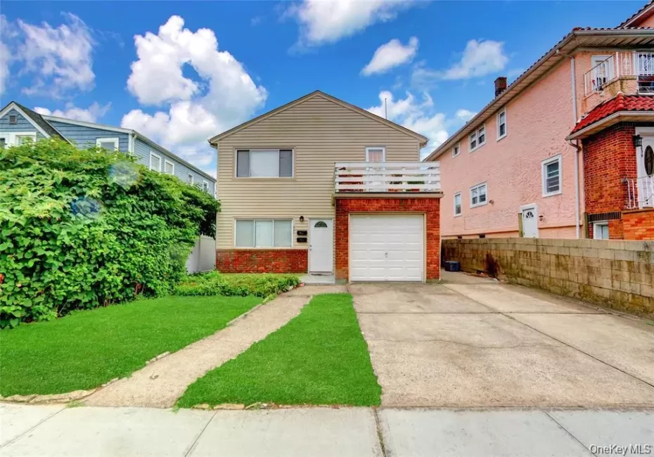 220 Chester Street, Long Beach, NY, 3 Bedrooms Bedrooms, 8 Rooms Rooms,1 BathroomBathrooms,Residential Lease,For Rent,Chester,0,1035176 220 Chester Street, Long Beach, NY, 3 Bedrooms Bedrooms, 8 Rooms Rooms,1 BathroomBathrooms,Residential Lease,For Rent,Chester,0,1035176