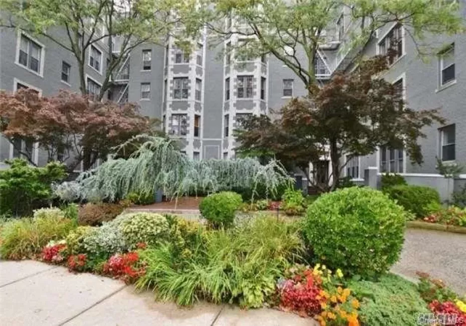 1175 Broadway, Hempstead, NY, 1 Bedroom Bedrooms, 4 Rooms Rooms,1 BathroomBathrooms,Residential,For Rent,Broadway,0,1016893 1175 Broadway, Hempstead, NY, 1 Bedroom Bedrooms, 4 Rooms Rooms,1 BathroomBathrooms,Residential,For Rent,Broadway,0,1016893