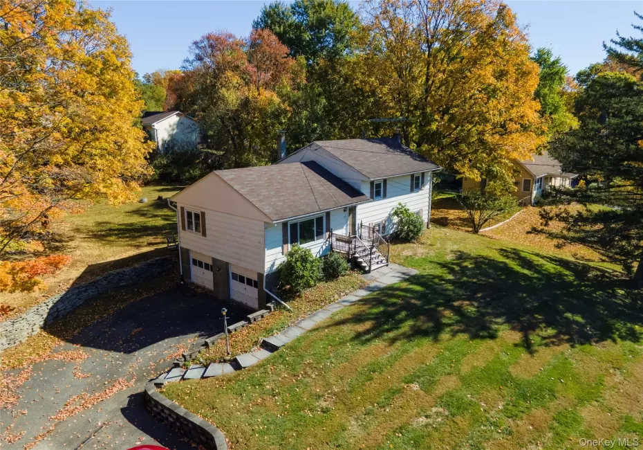 172 Ridge Road, Woodbury, NY, 3 Bedrooms Bedrooms, 7 Rooms Rooms,2 BathroomsBathrooms,Residential,For Rent,Ridge,0,1033827 172 Ridge Road, Woodbury, NY, 3 Bedrooms Bedrooms, 7 Rooms Rooms,2 BathroomsBathrooms,Residential,For Rent,Ridge,0,1033827