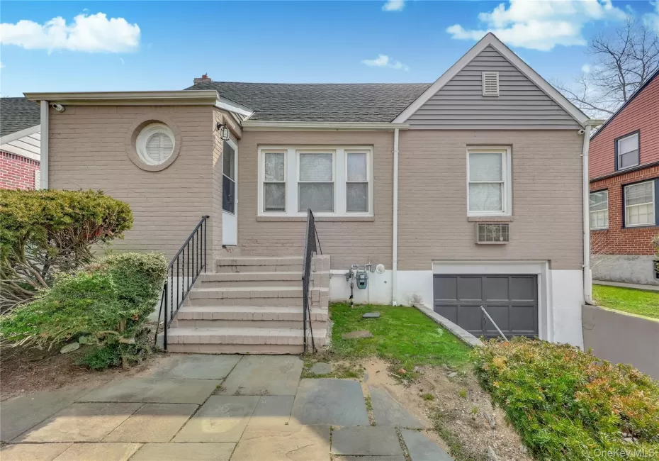 5 Hawthorne Lane, Hempstead, NY, 4 Bedrooms Bedrooms, 10 Rooms Rooms,2 BathroomsBathrooms,Residential Lease,For Rent,Hawthorne,0,1026176 5 Hawthorne Lane, Hempstead, NY, 4 Bedrooms Bedrooms, 10 Rooms Rooms,2 BathroomsBathrooms,Residential Lease,For Rent,Hawthorne,0,1026176