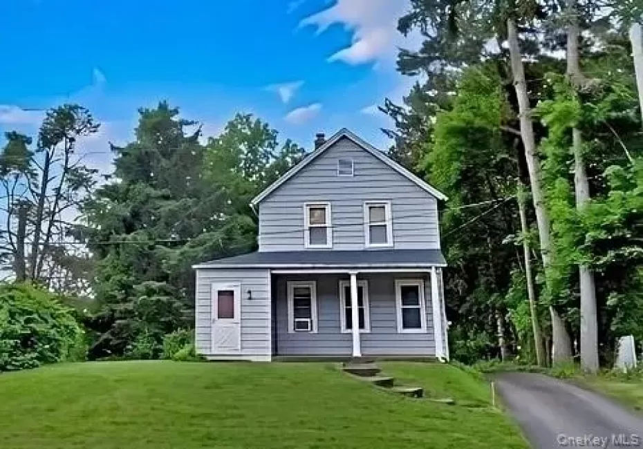 211 Ludvigh Road, Clarkstown, NY, 3 Bedrooms Bedrooms, 6 Rooms Rooms,1 BathroomBathrooms,Residential,For Rent,Ludvigh,0,1032513 211 Ludvigh Road, Clarkstown, NY, 3 Bedrooms Bedrooms, 6 Rooms Rooms,1 BathroomBathrooms,Residential,For Rent,Ludvigh,0,1032513