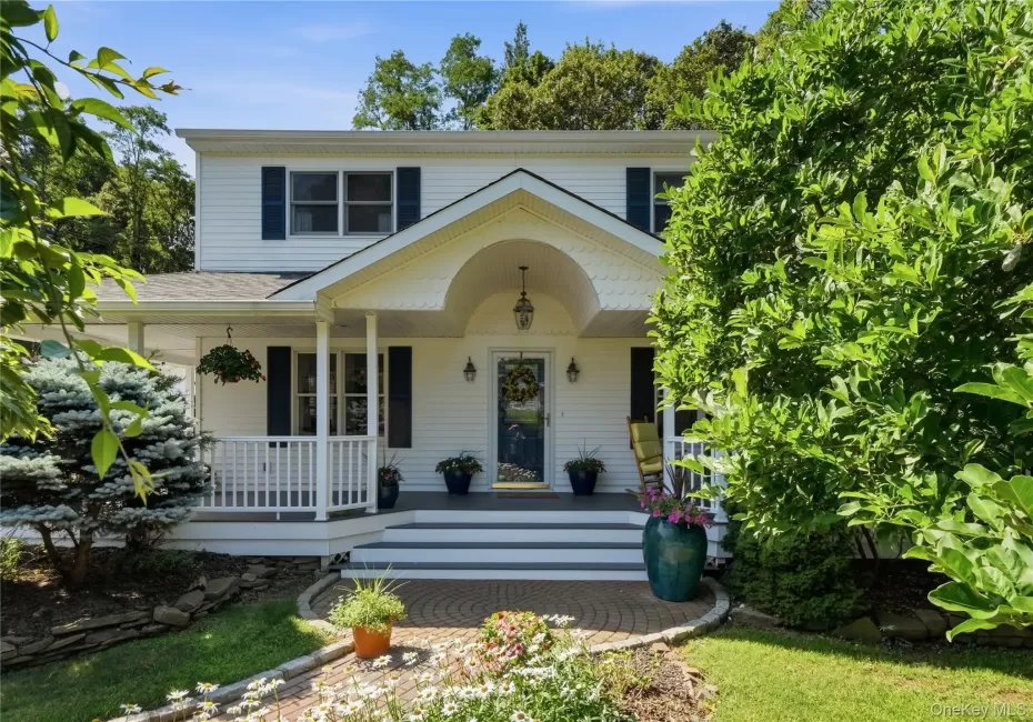 8 Harrison Avenue, Brookhaven, NY, 3 Bedrooms Bedrooms, 10 Rooms Rooms,1 BathroomBathrooms,Residential,For Rent,Harrison,0,1034461 8 Harrison Avenue, Brookhaven, NY, 3 Bedrooms Bedrooms, 10 Rooms Rooms,1 BathroomBathrooms,Residential,For Rent,Harrison,0,1034461