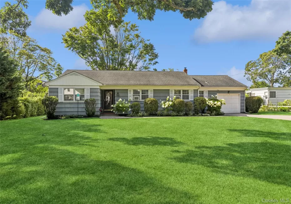 270 Opechee Avenue, Southold, NY, 3 Bedrooms Bedrooms, 7 Rooms Rooms,2 BathroomsBathrooms,Residential,For Rent,Opechee,0,1019799 270 Opechee Avenue, Southold, NY, 3 Bedrooms Bedrooms, 7 Rooms Rooms,2 BathroomsBathrooms,Residential,For Rent,Opechee,0,1019799