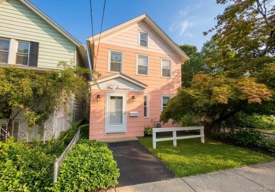 117 Clove Avenue, Haverstraw, NY, 3 Bedrooms Bedrooms, 7 Rooms Rooms,1 BathroomBathrooms,Residential,For Rent,Clove,0,1035092 117 Clove Avenue, Haverstraw, NY, 3 Bedrooms Bedrooms, 7 Rooms Rooms,1 BathroomBathrooms,Residential,For Rent,Clove,0,1035092