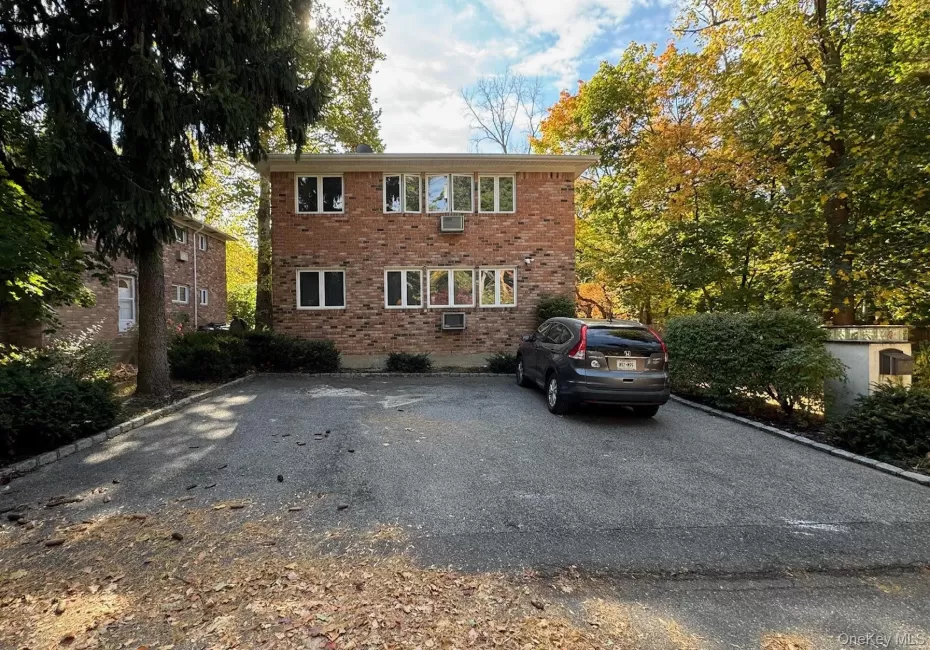 14 Cornwall Lane, North Hempstead, NY, 3 Bedrooms Bedrooms, 6 Rooms Rooms,2 BathroomsBathrooms,Residential Lease,For Rent,Cornwall,0,1035168 14 Cornwall Lane, North Hempstead, NY, 3 Bedrooms Bedrooms, 6 Rooms Rooms,2 BathroomsBathrooms,Residential Lease,For Rent,Cornwall,0,1035168