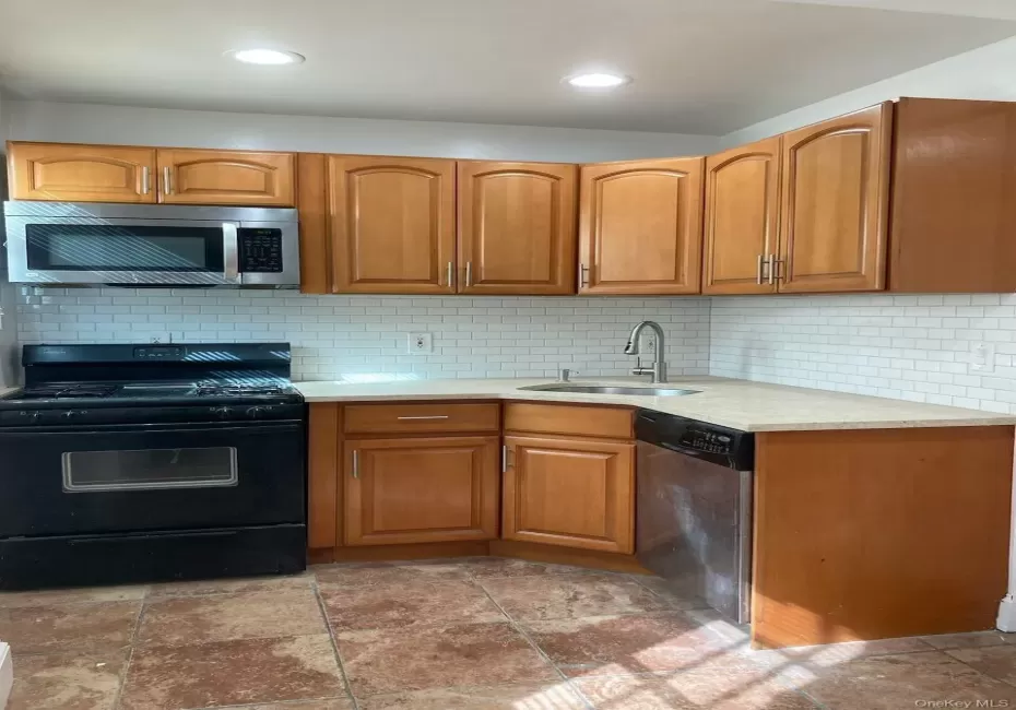 340 Bedford Avenue, Hempstead, NY, 6 Bedrooms Bedrooms, 14 Rooms Rooms,3 BathroomsBathrooms,Residential,For Rent,Bedford,0,1035150 340 Bedford Avenue, Hempstead, NY, 6 Bedrooms Bedrooms, 14 Rooms Rooms,3 BathroomsBathrooms,Residential,For Rent,Bedford,0,1035150