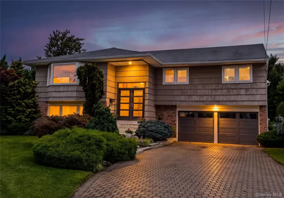 31 Lake Court, Oyster Bay, NY, 5 Bedrooms Bedrooms, 11 Rooms Rooms,2 BathroomsBathrooms,Residential,For Rent,Lake,0,1034474 31 Lake Court, Oyster Bay, NY, 5 Bedrooms Bedrooms, 11 Rooms Rooms,2 BathroomsBathrooms,Residential,For Rent,Lake,0,1034474