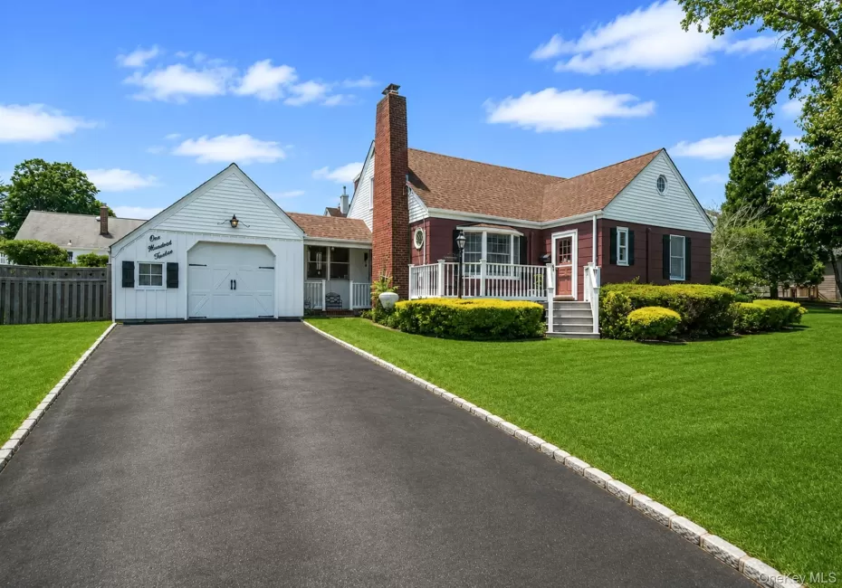 112 Lawrence Avenue, Smithtown, NY, 3 Bedrooms Bedrooms, 9 Rooms Rooms,2 BathroomsBathrooms,Residential,For Rent,Lawrence,0,1022617 112 Lawrence Avenue, Smithtown, NY, 3 Bedrooms Bedrooms, 9 Rooms Rooms,2 BathroomsBathrooms,Residential,For Rent,Lawrence,0,1022617