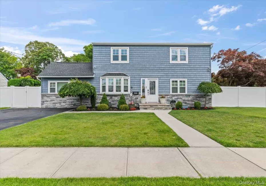78 Broadway, Oyster Bay, NY, 4 Bedrooms Bedrooms, 7 Rooms Rooms,2 BathroomsBathrooms,Residential,For Rent,Broadway,0,1021830 78 Broadway, Oyster Bay, NY, 4 Bedrooms Bedrooms, 7 Rooms Rooms,2 BathroomsBathrooms,Residential,For Rent,Broadway,0,1021830