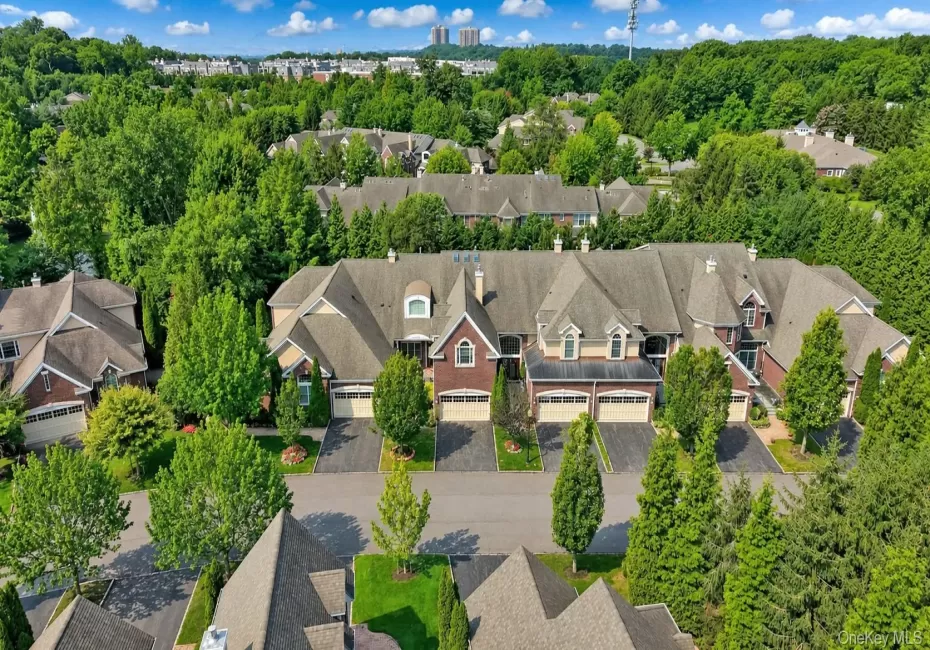 9 Hathaway Lane, North Hempstead, NY, 4 Bedrooms Bedrooms, 10 Rooms Rooms,3 BathroomsBathrooms,Residential,For Rent,Hathaway,0,1030907 9 Hathaway Lane, North Hempstead, NY, 4 Bedrooms Bedrooms, 10 Rooms Rooms,3 BathroomsBathrooms,Residential,For Rent,Hathaway,0,1030907