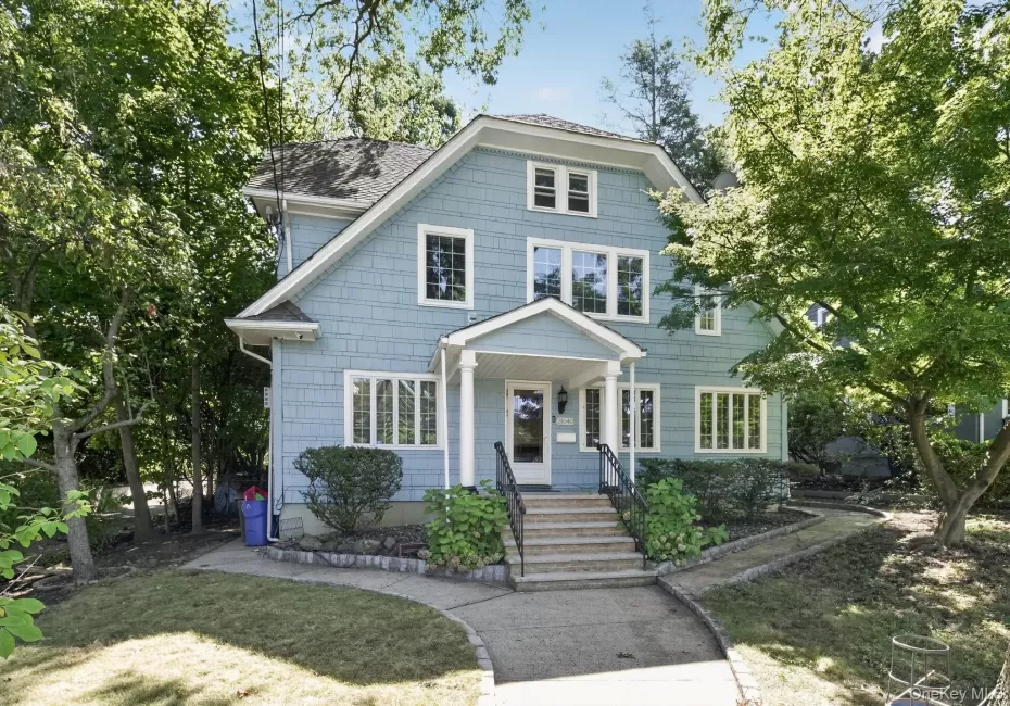 24640 Alameda Avenue, New York, NY, 5 Bedrooms Bedrooms, 10 Rooms Rooms,2 BathroomsBathrooms,Residential,For Rent,Alameda,0,1035405 24640 Alameda Avenue, New York, NY, 5 Bedrooms Bedrooms, 10 Rooms Rooms,2 BathroomsBathrooms,Residential,For Rent,Alameda,0,1035405