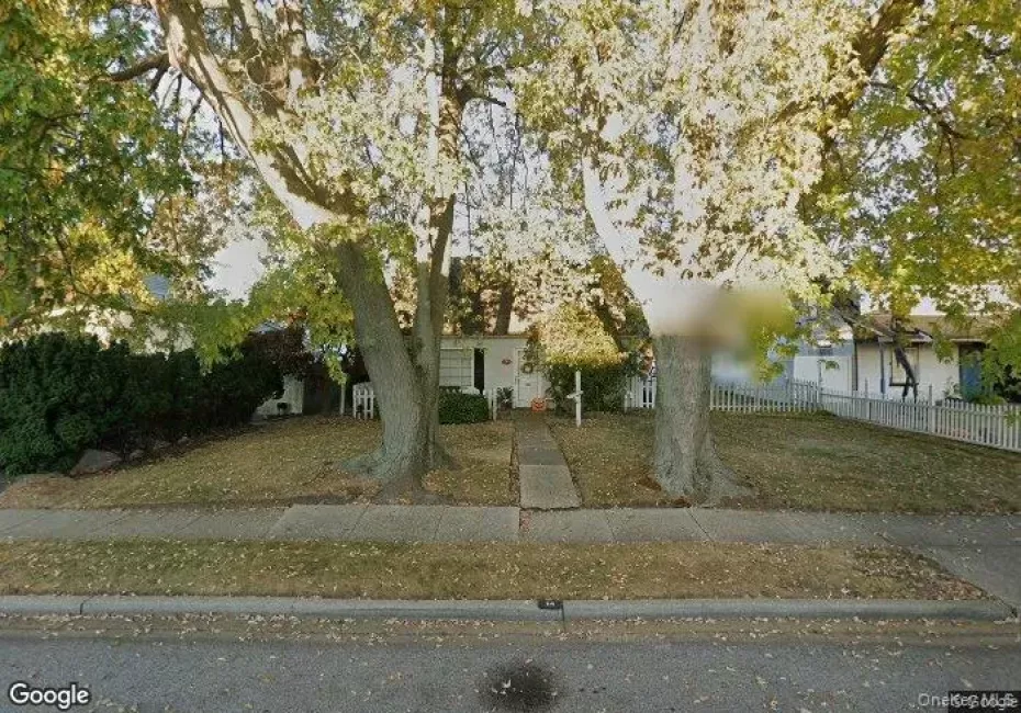 14 Surrey Lane, Hempstead, NY, 4 Bedrooms Bedrooms, 6 Rooms Rooms,1 BathroomBathrooms,Residential,For Rent,Surrey,0,1034878 14 Surrey Lane, Hempstead, NY, 4 Bedrooms Bedrooms, 6 Rooms Rooms,1 BathroomBathrooms,Residential,For Rent,Surrey,0,1034878