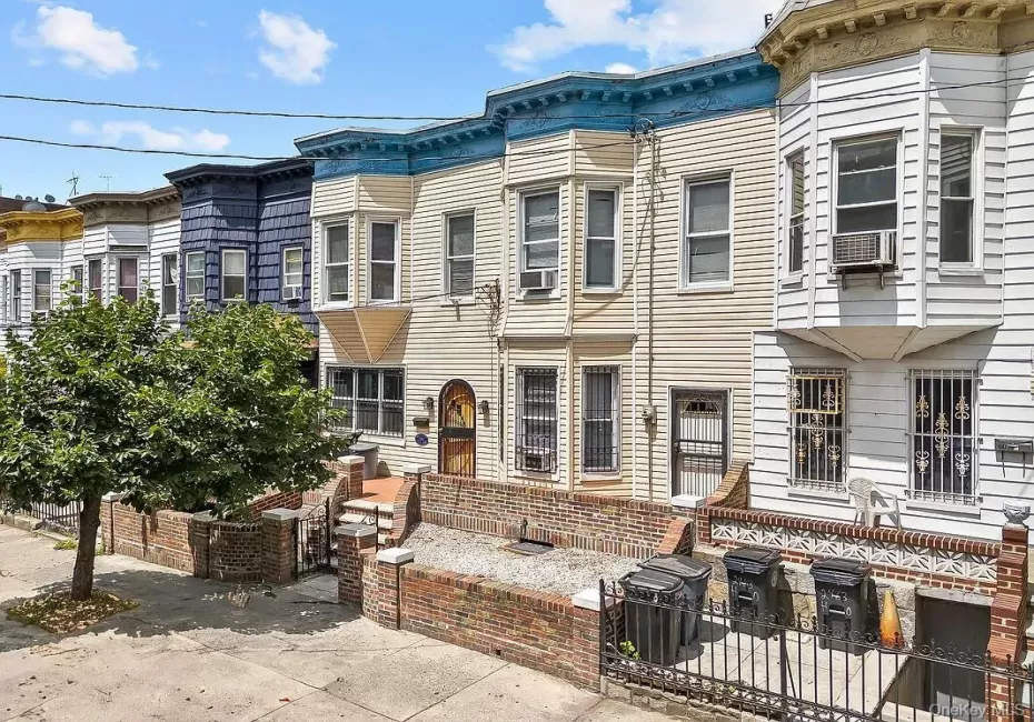 Classic Belmont Single Family Attached with timeless character. Classic Belmont Single Family Attached with timeless character.