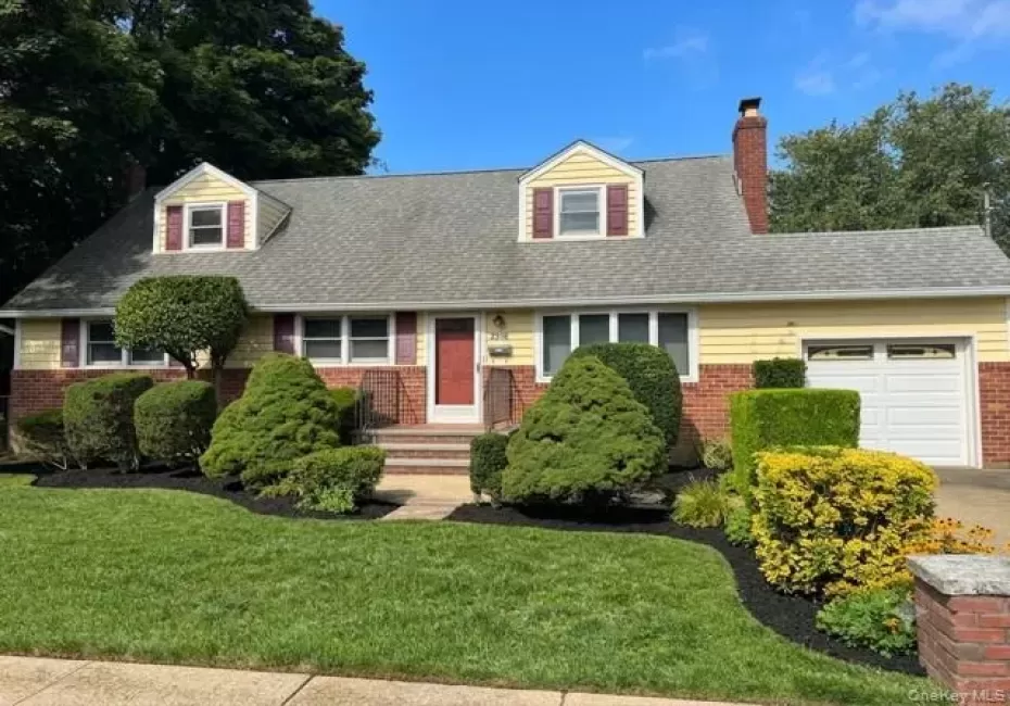 2316 Westlake Court, Hempstead, NY, 5 Bedrooms Bedrooms, 9 Rooms Rooms,2 BathroomsBathrooms,Residential,For Rent,Westlake,0,1032115 2316 Westlake Court, Hempstead, NY, 5 Bedrooms Bedrooms, 9 Rooms Rooms,2 BathroomsBathrooms,Residential,For Rent,Westlake,0,1032115