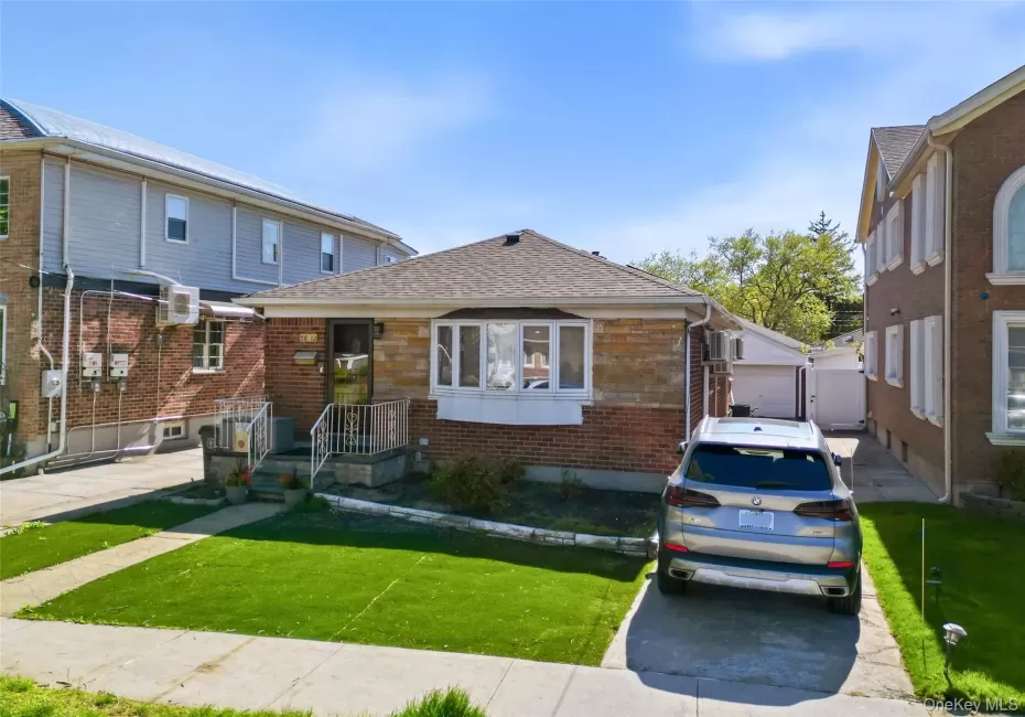 5812 264th Street, New York, NY, 4 Bedrooms Bedrooms, 7 Rooms Rooms,2 BathroomsBathrooms,Residential,For Rent,264th,0,1035202 5812 264th Street, New York, NY, 4 Bedrooms Bedrooms, 7 Rooms Rooms,2 BathroomsBathrooms,Residential,For Rent,264th,0,1035202