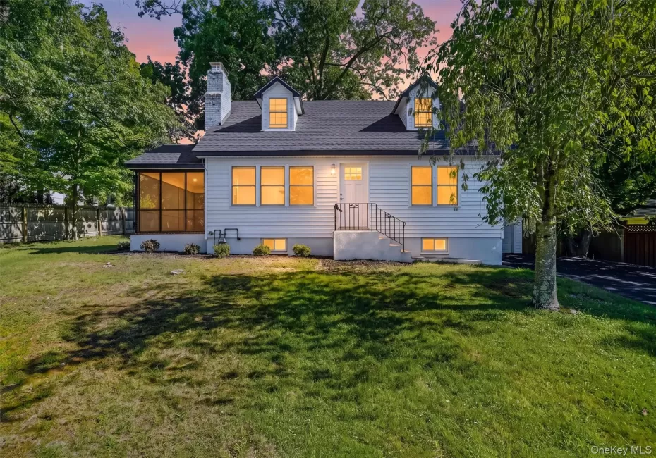 2 Francis Place, Clarkstown, NY, 3 Bedrooms Bedrooms, 6 Rooms Rooms,1 BathroomBathrooms,Residential,For Rent,Francis,0,1034039 2 Francis Place, Clarkstown, NY, 3 Bedrooms Bedrooms, 6 Rooms Rooms,1 BathroomBathrooms,Residential,For Rent,Francis,0,1034039