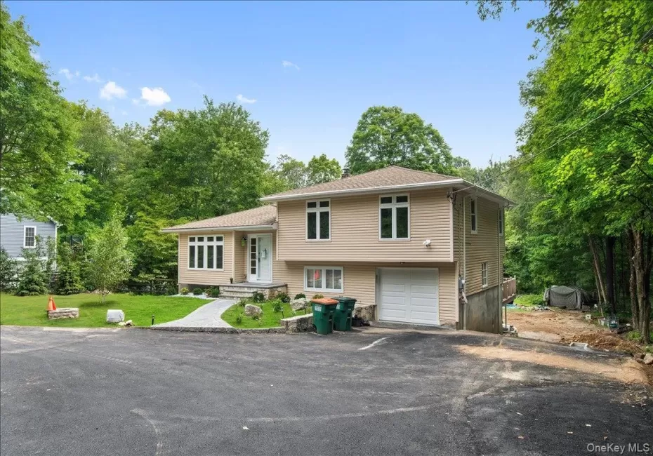 674 Sprout Brook Road, Putnam Valley, NY, 3 Bedrooms Bedrooms, 9 Rooms Rooms,2 BathroomsBathrooms,Residential Lease,For Rent,Sprout Brook,0,1035452 674 Sprout Brook Road, Putnam Valley, NY, 3 Bedrooms Bedrooms, 9 Rooms Rooms,2 BathroomsBathrooms,Residential Lease,For Rent,Sprout Brook,0,1035452