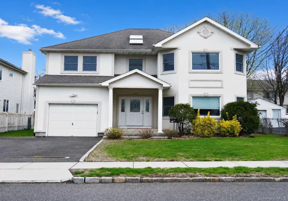 111 Fulton Avenue, North Hempstead, NY, 4 Bedrooms Bedrooms, 11 Rooms Rooms,2 BathroomsBathrooms,Residential Lease,For Rent,Fulton,0,1035257 111 Fulton Avenue, North Hempstead, NY, 4 Bedrooms Bedrooms, 11 Rooms Rooms,2 BathroomsBathrooms,Residential Lease,For Rent,Fulton,0,1035257