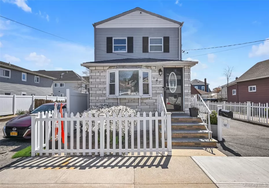 187 Memphis Avenue, Hempstead, NY, 3 Bedrooms Bedrooms, 7 Rooms Rooms,2 BathroomsBathrooms,Residential,For Rent,Memphis,0,985521 187 Memphis Avenue, Hempstead, NY, 3 Bedrooms Bedrooms, 7 Rooms Rooms,2 BathroomsBathrooms,Residential,For Rent,Memphis,0,985521