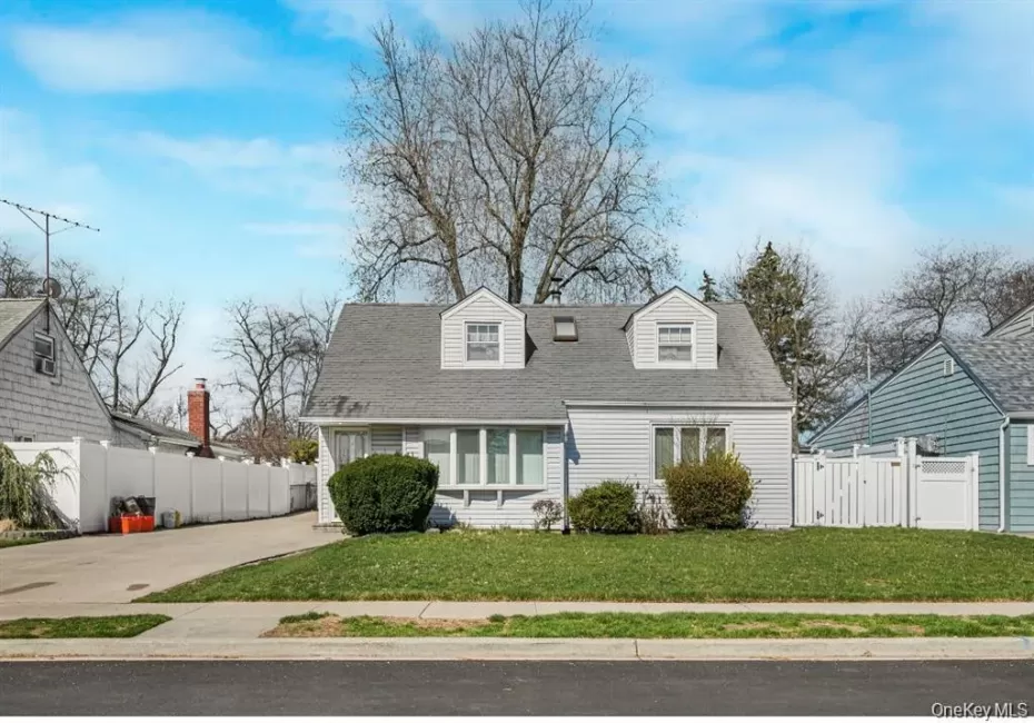 758 Wyngate Drive, Hempstead, NY, 5 Bedrooms Bedrooms, 8 Rooms Rooms,2 BathroomsBathrooms,Residential,For Rent,Wyngate,0,1035532 758 Wyngate Drive, Hempstead, NY, 5 Bedrooms Bedrooms, 8 Rooms Rooms,2 BathroomsBathrooms,Residential,For Rent,Wyngate,0,1035532