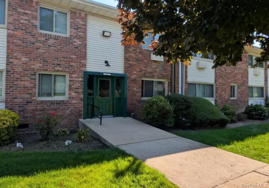 2435 Union Boulevard, Islip, NY, 1 Bedroom Bedrooms, 4 Rooms Rooms,1 BathroomBathrooms,Residential,For Rent,Union,0,1035148 2435 Union Boulevard, Islip, NY, 1 Bedroom Bedrooms, 4 Rooms Rooms,1 BathroomBathrooms,Residential,For Rent,Union,0,1035148