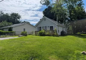 13 Lowell Road, Carmel, NY, 2 Bedrooms Bedrooms, 5 Rooms Rooms,1 BathroomBathrooms,Residential,For Rent,Lowell,0,1035445 13 Lowell Road, Carmel, NY, 2 Bedrooms Bedrooms, 5 Rooms Rooms,1 BathroomBathrooms,Residential,For Rent,Lowell,0,1035445